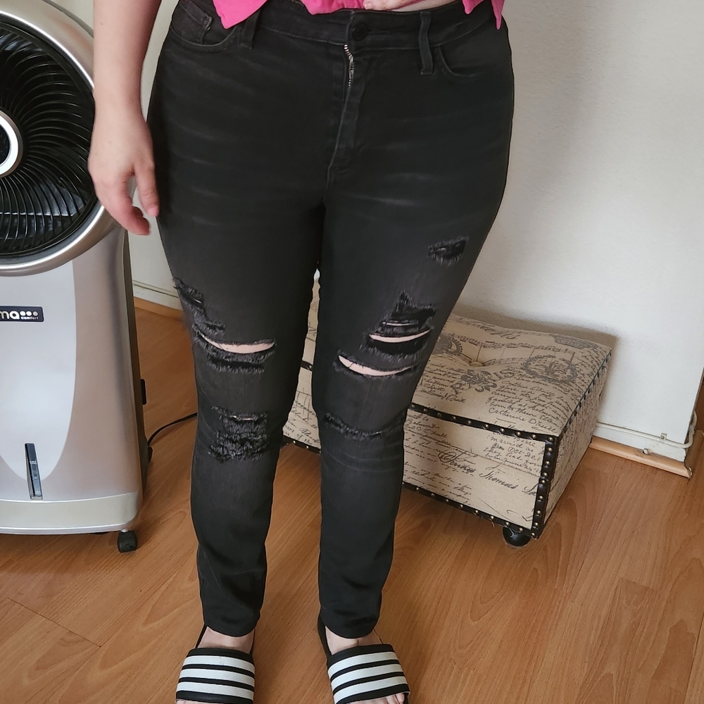 Guess Jeans size 29